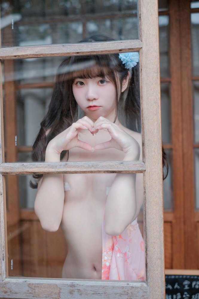 可可小白兔 – NO.002 夏日浴衣 純慾粉嫩少女🌸 [34P]